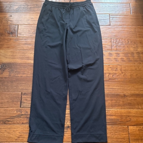 lululemon athletica Pants - Lululemon Straight-Leg Mid-Rise Pant Luxtreme, Regular Size Small